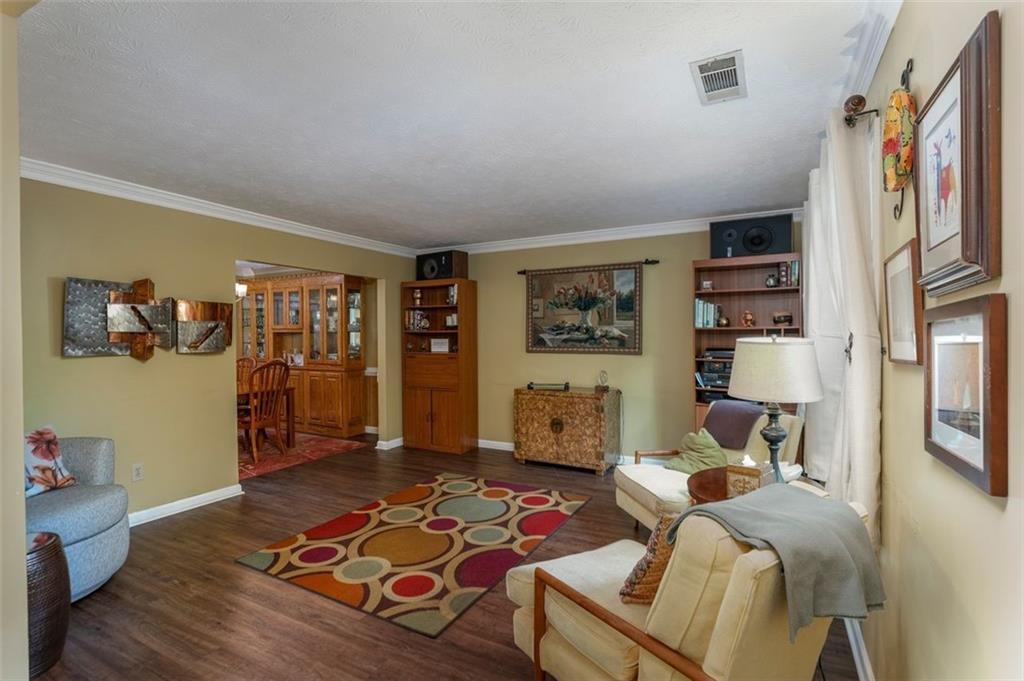 1202 Shallowford Trace Court