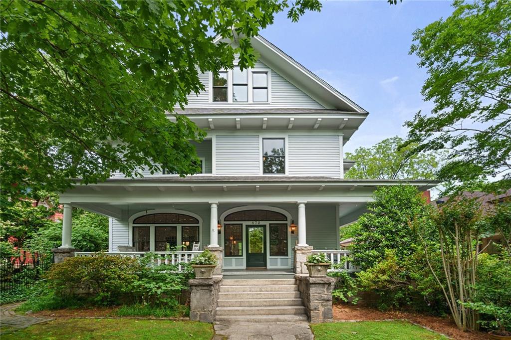872 Euclid Avenue NE
