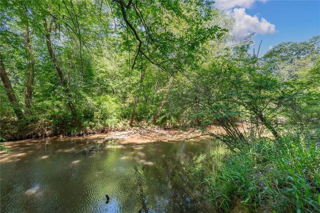 218 N Ole Hickory Trail N