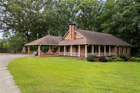 Homes For Sale - 438 Simmons Street<br/> Lawrenceville, GA 30046