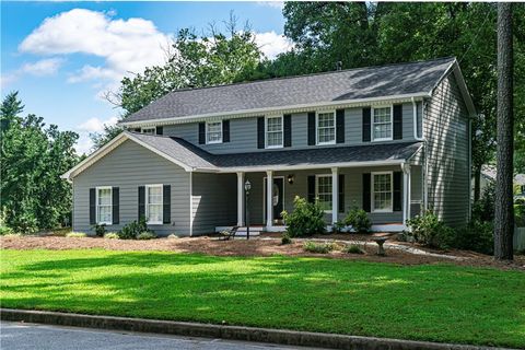 Photo of 1043 Wash Lee Drive SW, Lilburn, GA 30047 (MLS # 7630468)