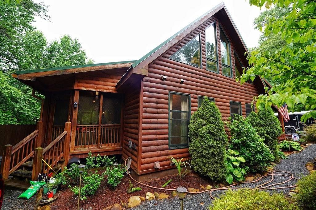 85 Hunter Drive