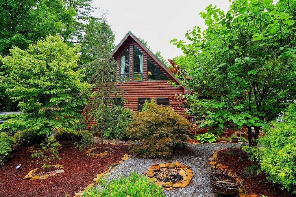85 Hunter Drive