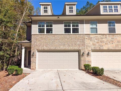 Townhouse For Sale - 3301 Wild Basil Lane<br/> Buford, GA 30519