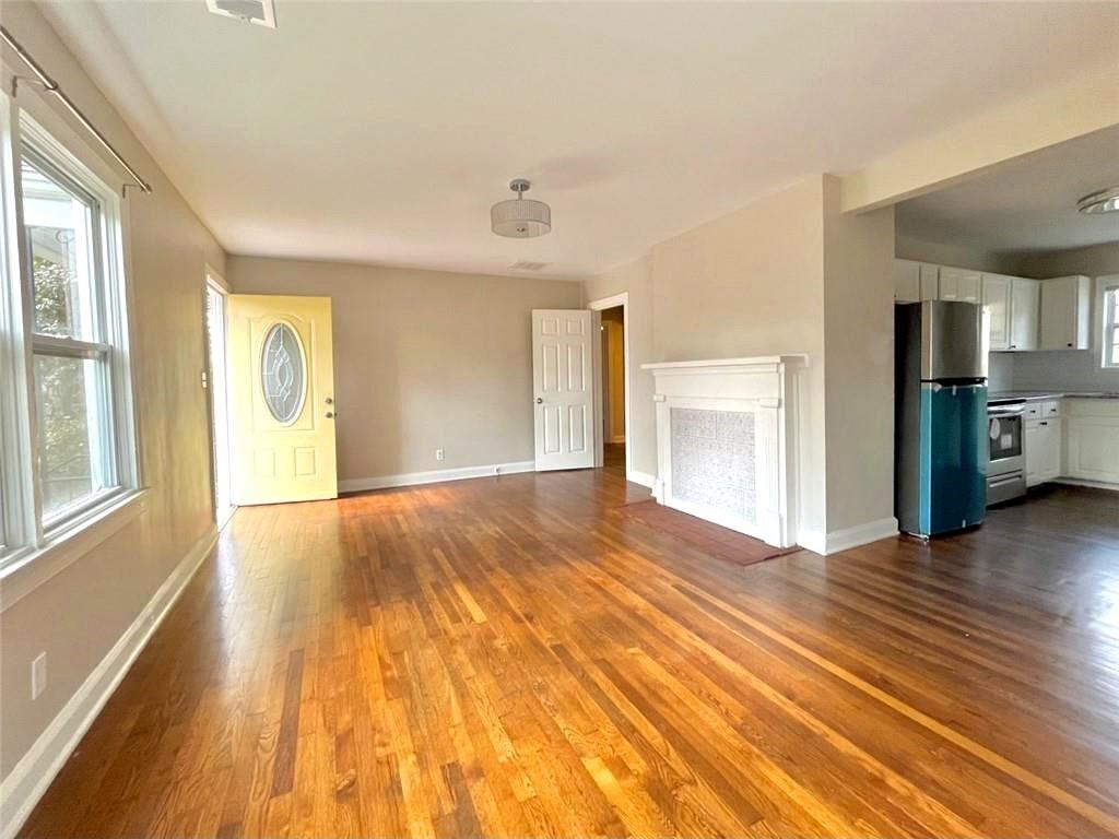 1449 Lynford Drive SW