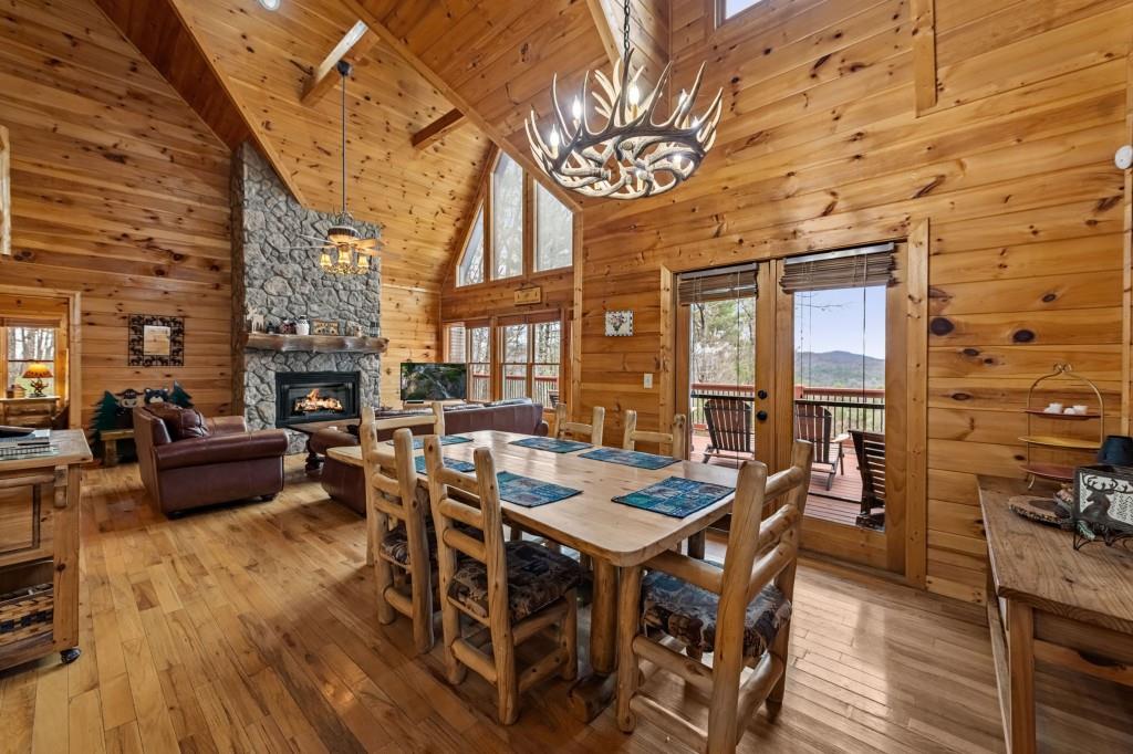 1036 Laurel Creek Trail Trail