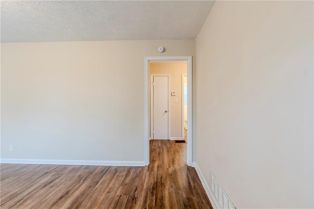 2504 Brentwood Road