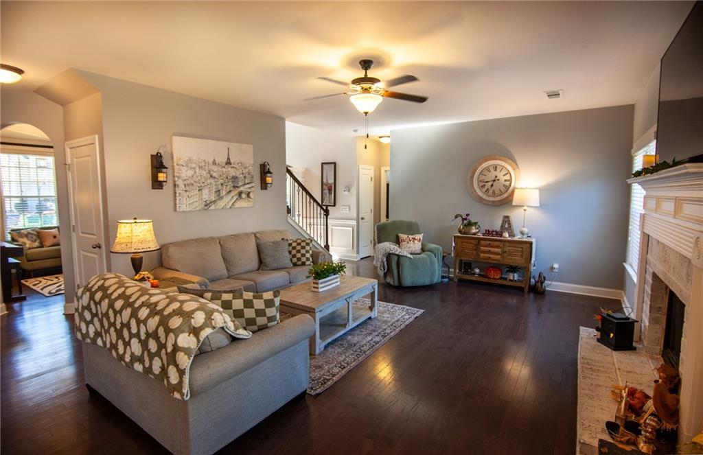 Lakestone - Residential