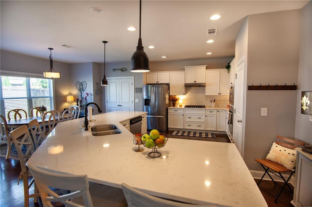 Lakestone - Residential