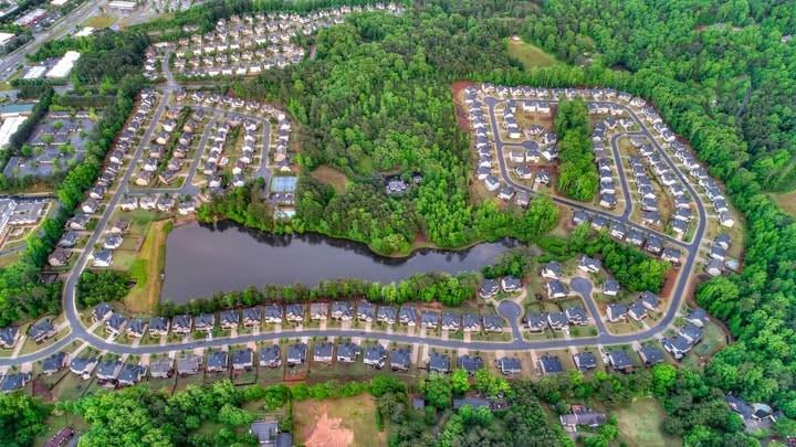 Lakestone - Residential