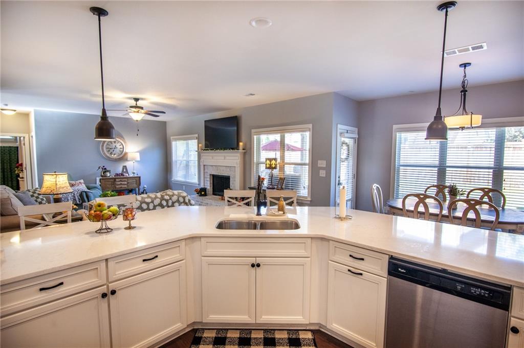 Lakestone - Residential
