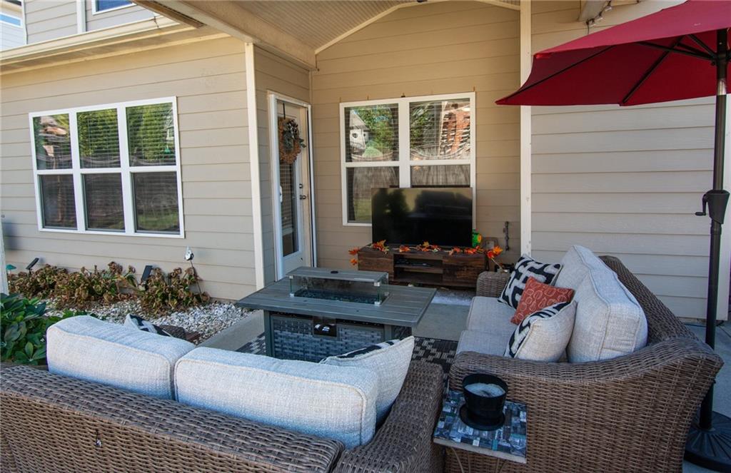 Lakestone - Residential