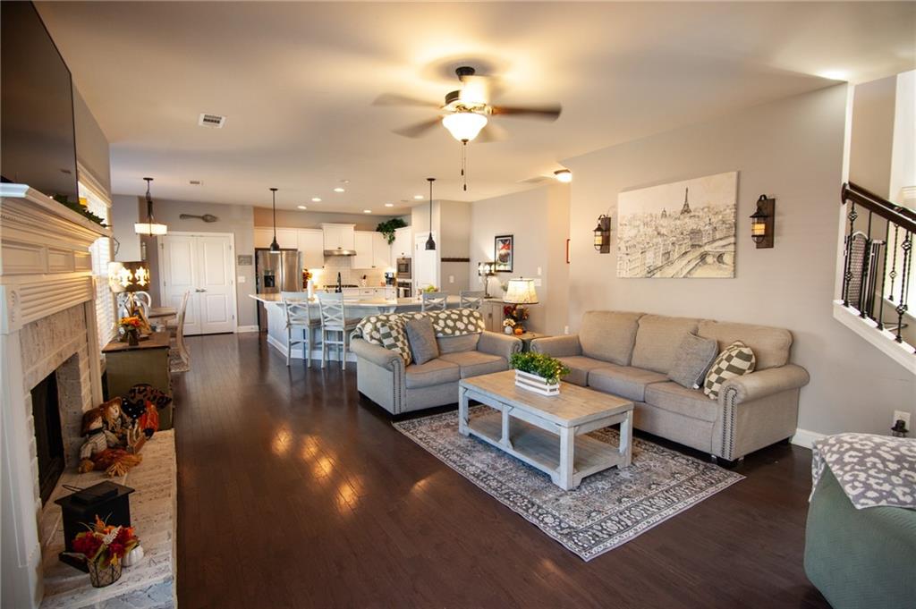 Lakestone - Residential