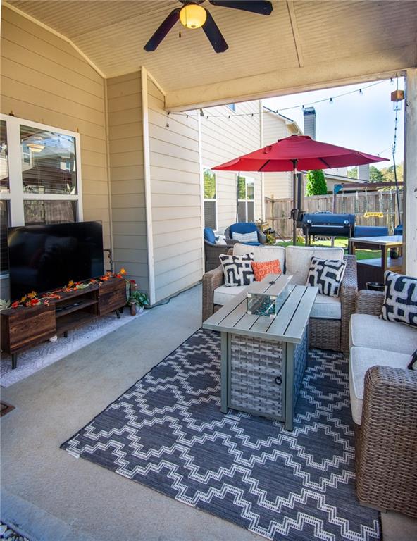 Lakestone - Residential