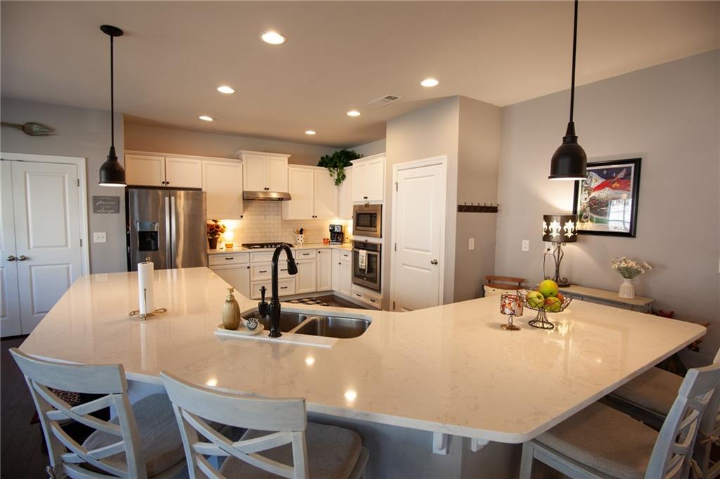 Lakestone - Residential