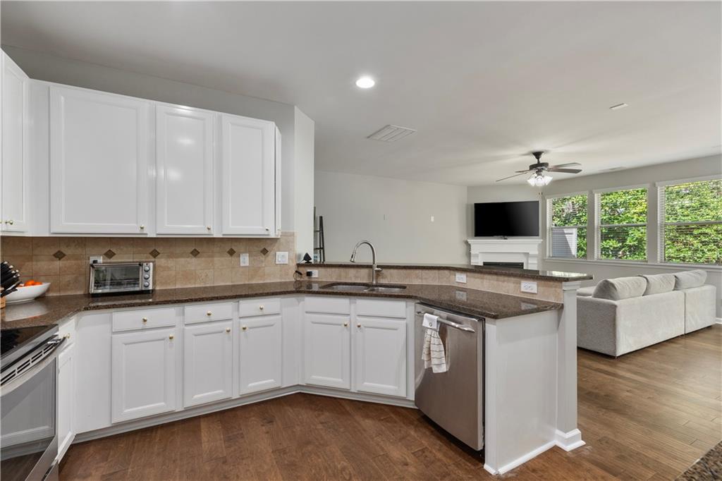 1570 Lenox Overlook Road, Atlanta, Georgia image 12