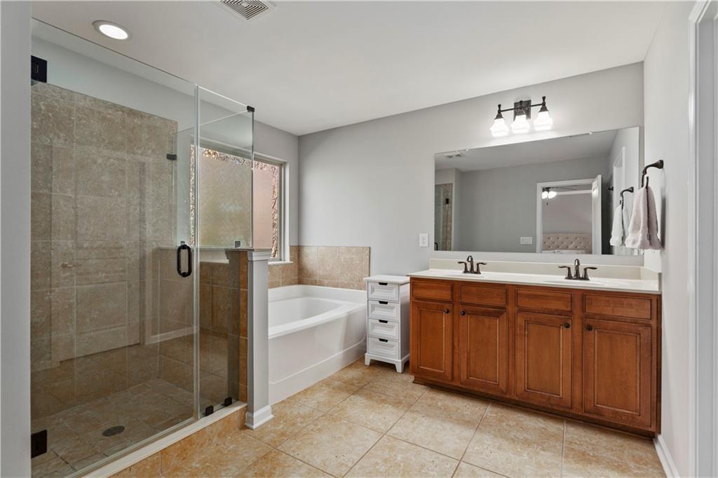 1570 Lenox Overlook Road, Atlanta, Georgia image 16