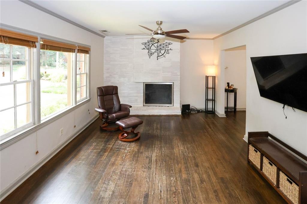 1069 Walker Drive