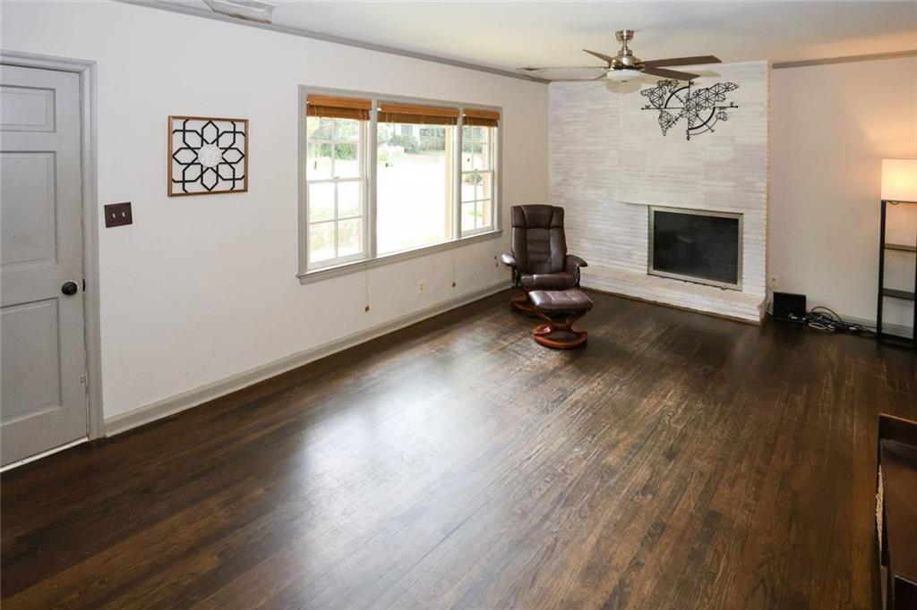 1069 Walker Drive