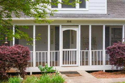 A home in Lilburn