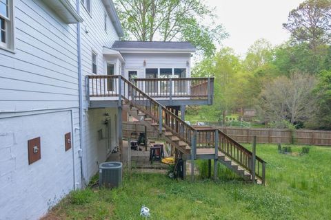 A home in Lilburn