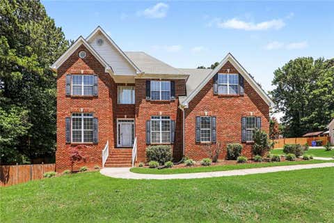Homes For Sale - 165 Normandy Drive<br/> Fayetteville, GA 30214