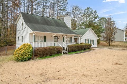 A home in Powder Springs