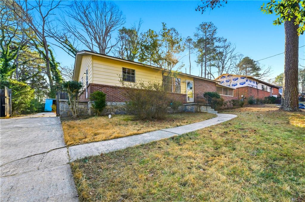 1887 Robinhill Court