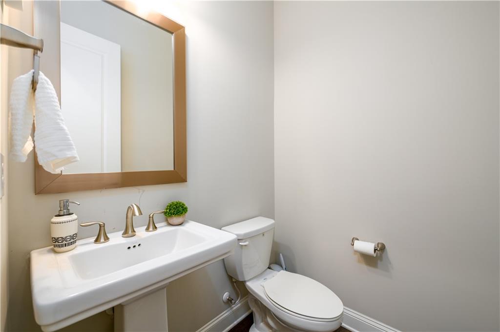 2080 Abbey Road, Roswell, Georgia image 18