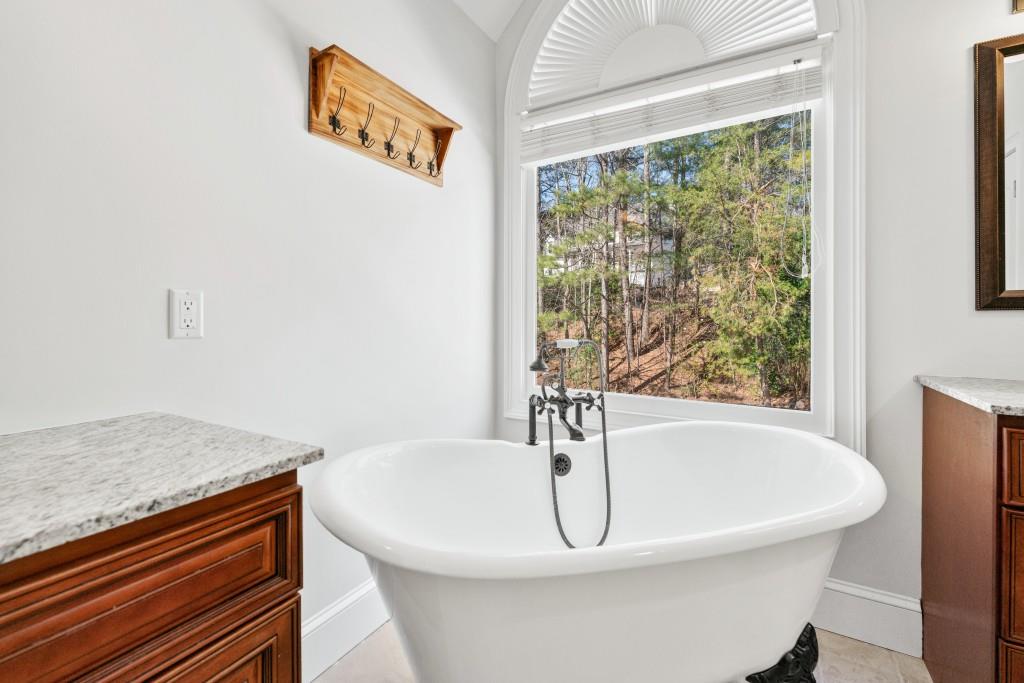6005 Bateau Drive, Flowery Branch, Georgia image 48