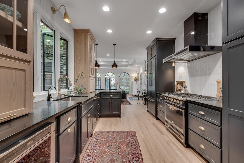 703 Cumberland Circle, Atlanta, Georgia image 17
