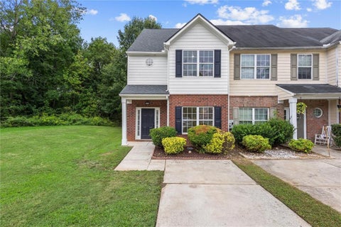 Townhouse For Sale - 268 Brookview Drive<br/> Riverdale, GA 30274