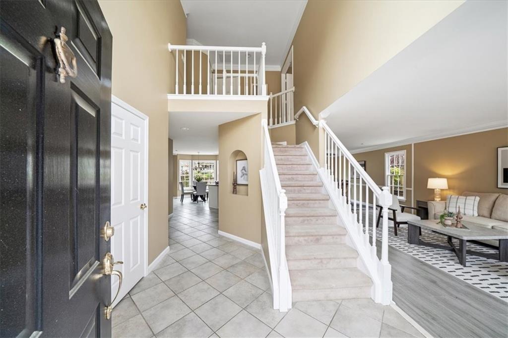 5595 Hillgate Crossing