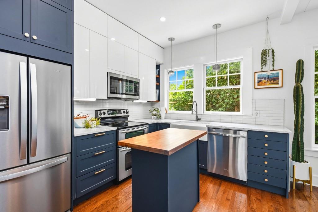 907 Piedmont Avenue 4