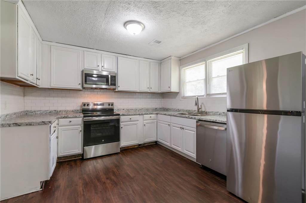 6414 Shadow Rock Drive