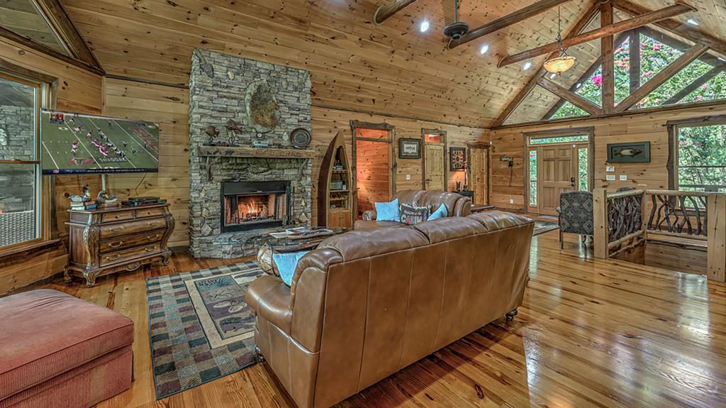 670 Magnolia Drive, Blue Ridge, Georgia image 8