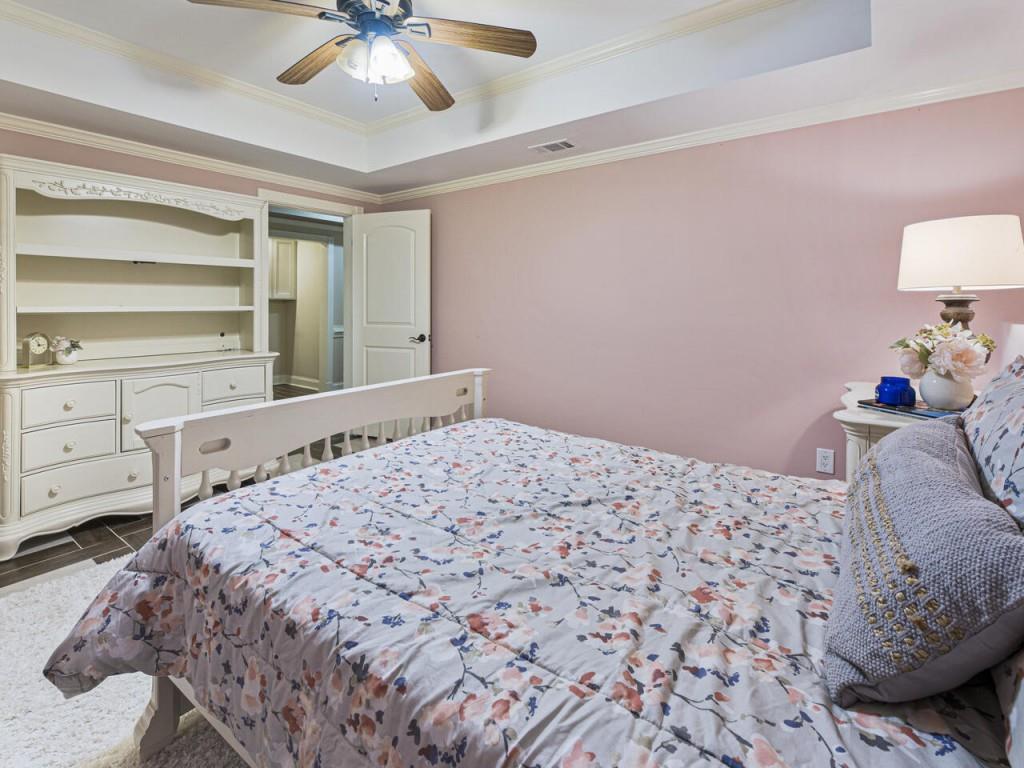 The Old Place At Crabapple - Residential