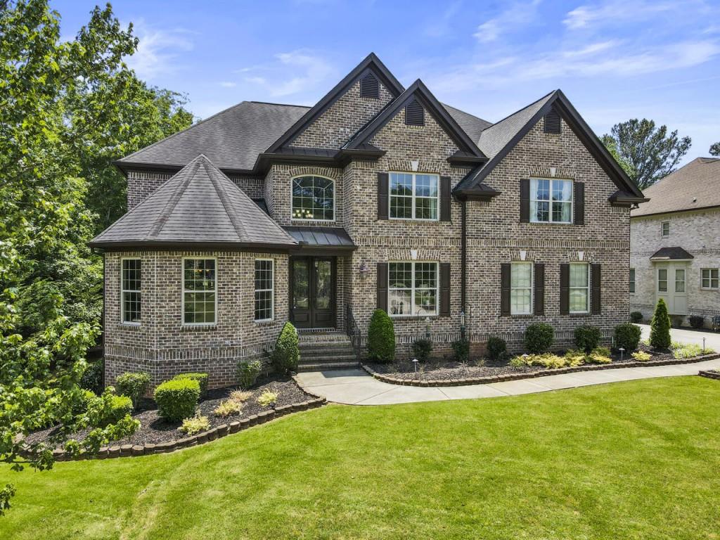 The Old Place At Crabapple - Residential