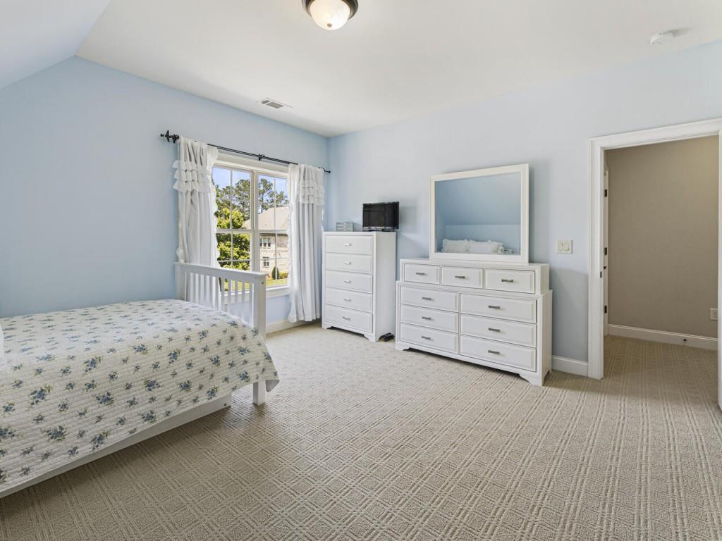 The Old Place At Crabapple - Residential