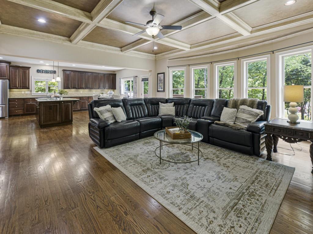The Old Place At Crabapple - Residential