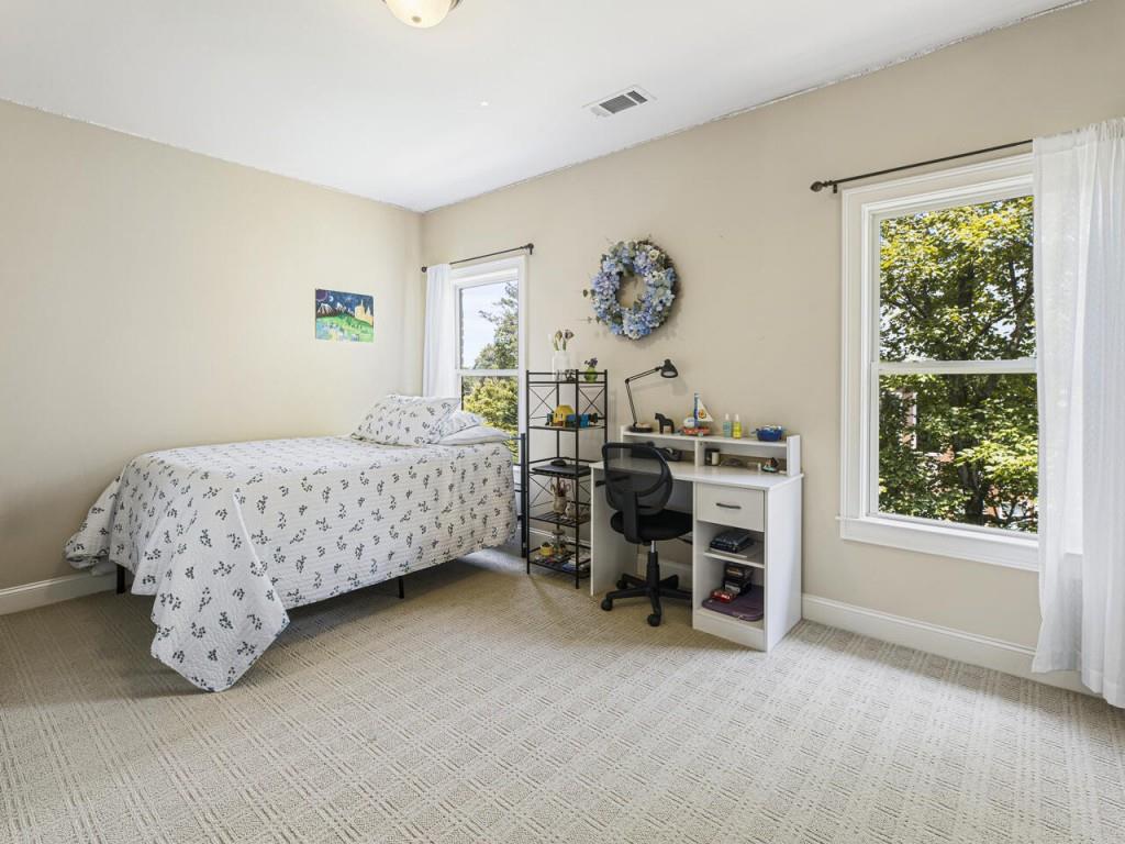 The Old Place At Crabapple - Residential