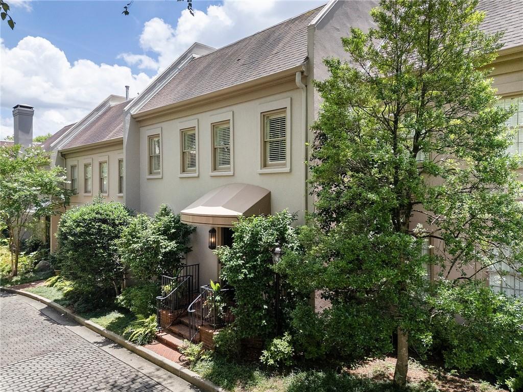 2525 Peachtree Road 28