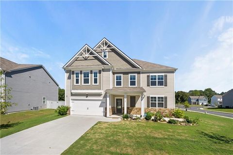 A home in Fairburn