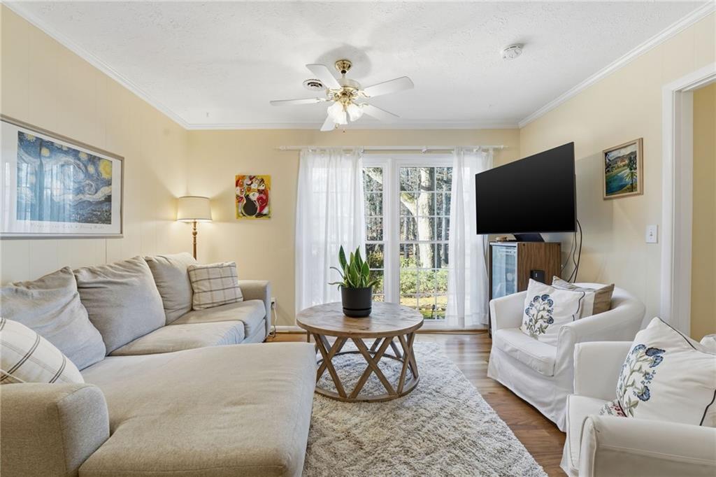 1437 Shadowbrook Drive