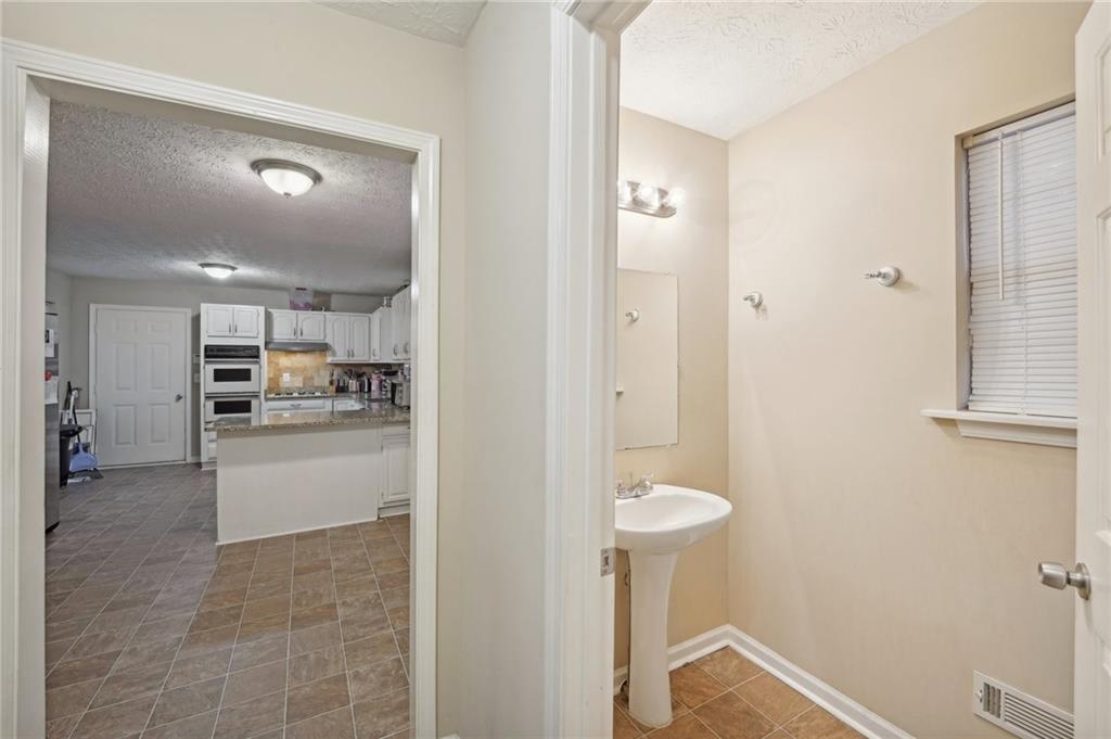 7463 Lerose Drive, Jonesboro, Georgia image 25