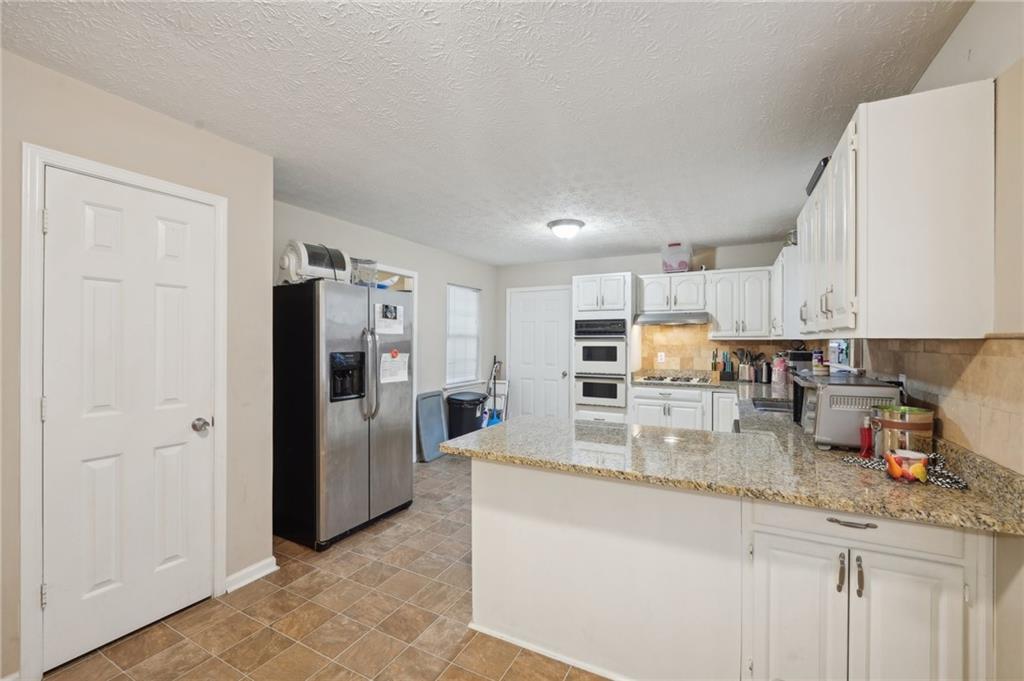 7463 Lerose Drive, Jonesboro, Georgia image 12