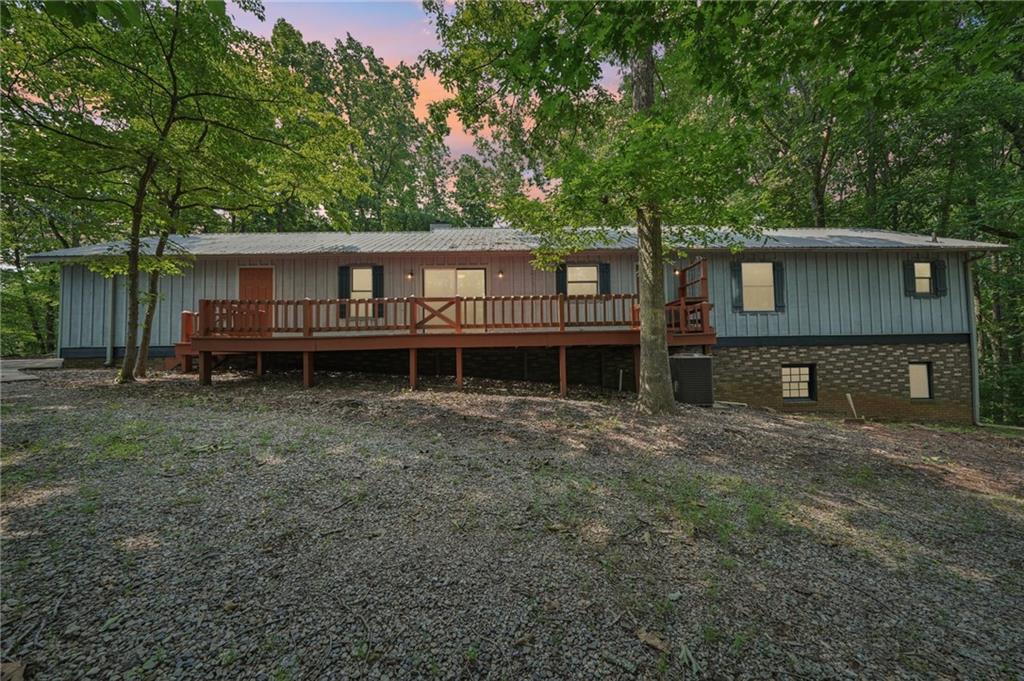 2103 Highway 136 E