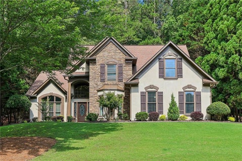 Homes For Sale - 7180 Palisades Point<br/> Suwanee, GA 30024
