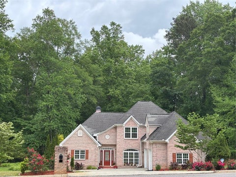 Homes For Sale - 140 Lang Drive<br/> Fayetteville, GA 30214