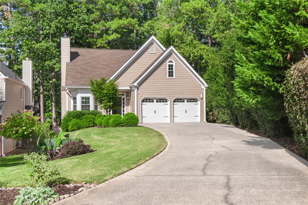 RIVERSONG - Residential